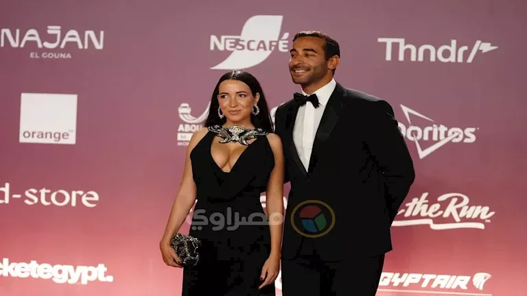 تاليا سميح ساويرس تتألق على الريد كاربت في افتتاح مهرجان الجونة السينمائي