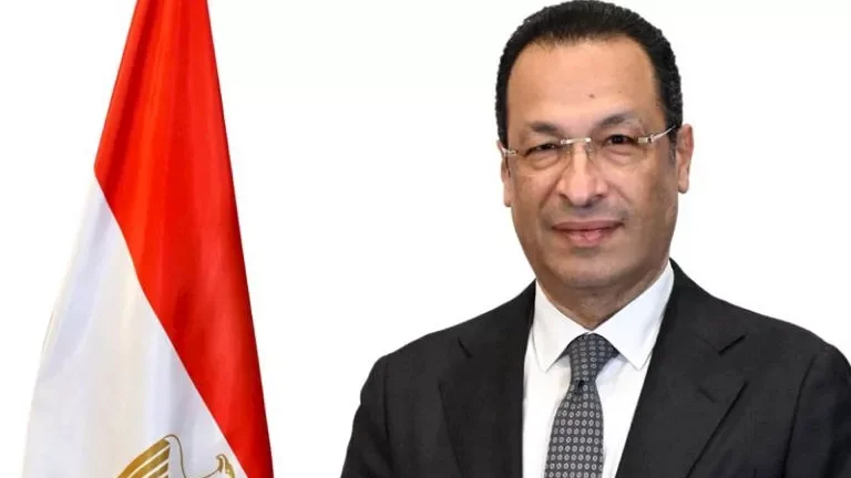 تراجع أسعار النفط مع استمرار المخاوف من تباطؤ الاقتصاد العالمي