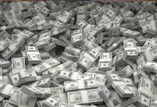 تراجع أسعار النفط مع زيادة المخزونات الأمريكية وارتفاع الدولار