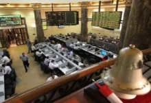 تراجع سعر الدولار في السوق المصري إلى 30.50 جنيهاً في التعاملات الأخيرة