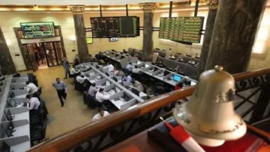 تراجع سعر الدولار في السوق المصري إلى 30.50 جنيهاً في التعاملات الأخيرة