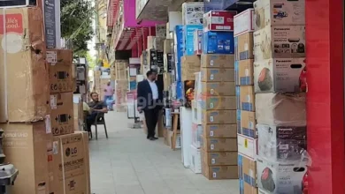 تراجع سعر صرف الجنيه المصري أمام الدولار إلى 30.80 جنيهاً في السوق السوداء