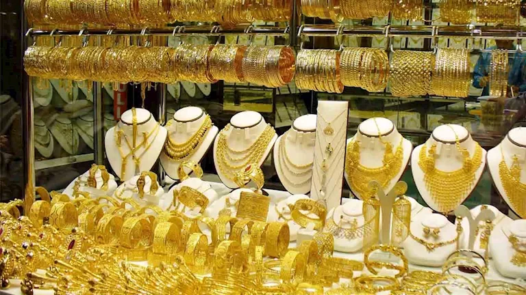 تراجع مؤشر الأسهم السعودية بنسبة 2.5% مع انخفاض أسعار النفط العالمية