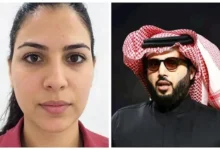 تركي آل الشيخ يواسي والد المضيفة المصرية عزة رمزي بعد وفاتها في هجوم الحوثي