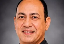تكريم المخرج عمرو عابدين في مهرجان بردية السينمائي الثالث باسم خالد صالح