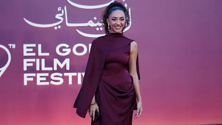 زينة أشرف عبدالباقي تتألق بفستان أنيق في ثالث أيام مهرجان الجونة السينمائي