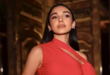 سلمى أبو ضيف تتألق بفستان منقط في اليوم الثالث من مهرجان الجونة السينمائي