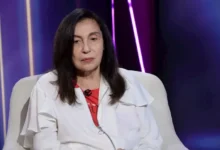 عفت ابنة محمد عبدالوهاب تكشف عن انتماء والدها الكروي قبل مباراة القمة بين الأهلي والزمالك