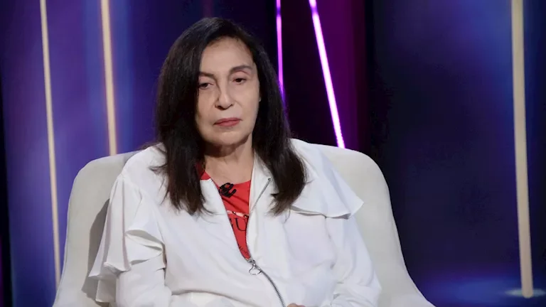 عفت ابنة محمد عبدالوهاب تكشف عن انتماء والدها الكروي قبل مباراة القمة بين الأهلي والزمالك