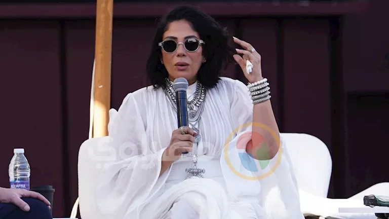 منى زكي تتلقى جائزة الإنجاز الإبداعي في مهرجان الجونة السينمائي بحضور نجوم الفن